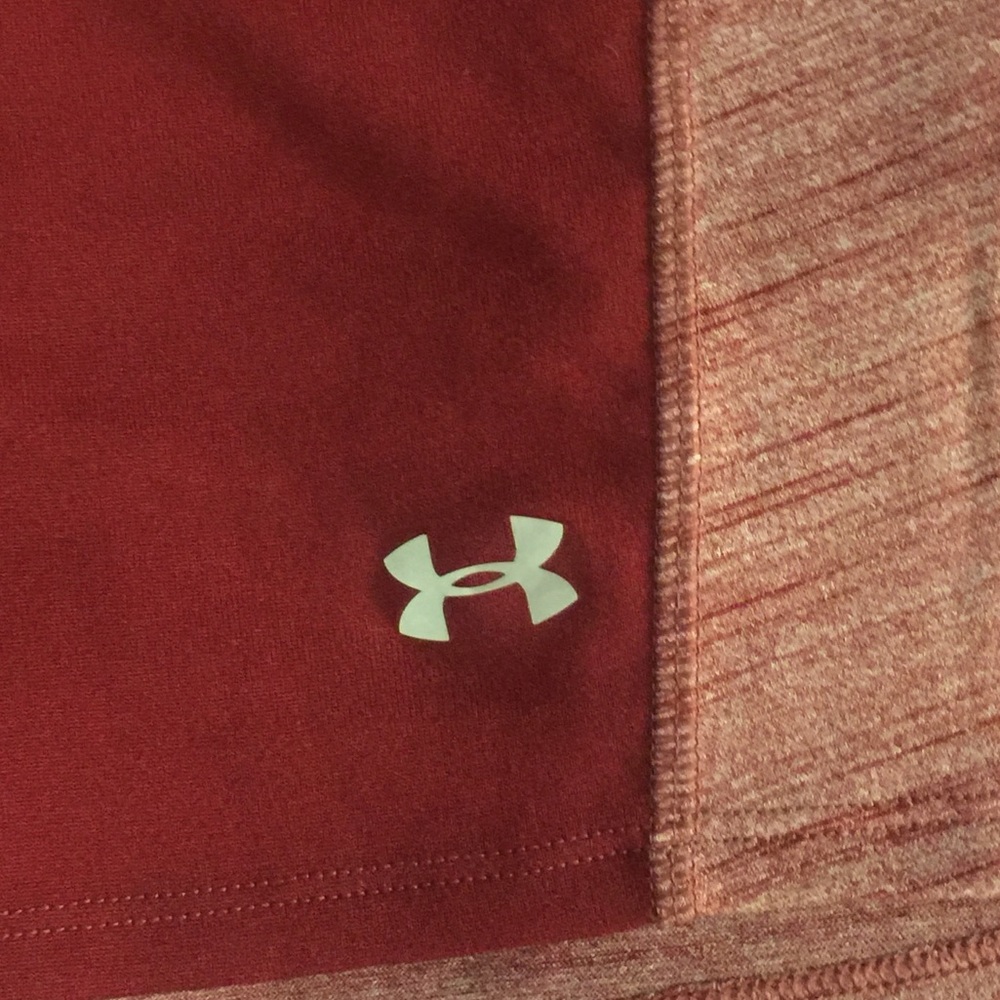 💥SALE💥Under Armour Raceback Tank Top Size S/P - Picture 4 of 5